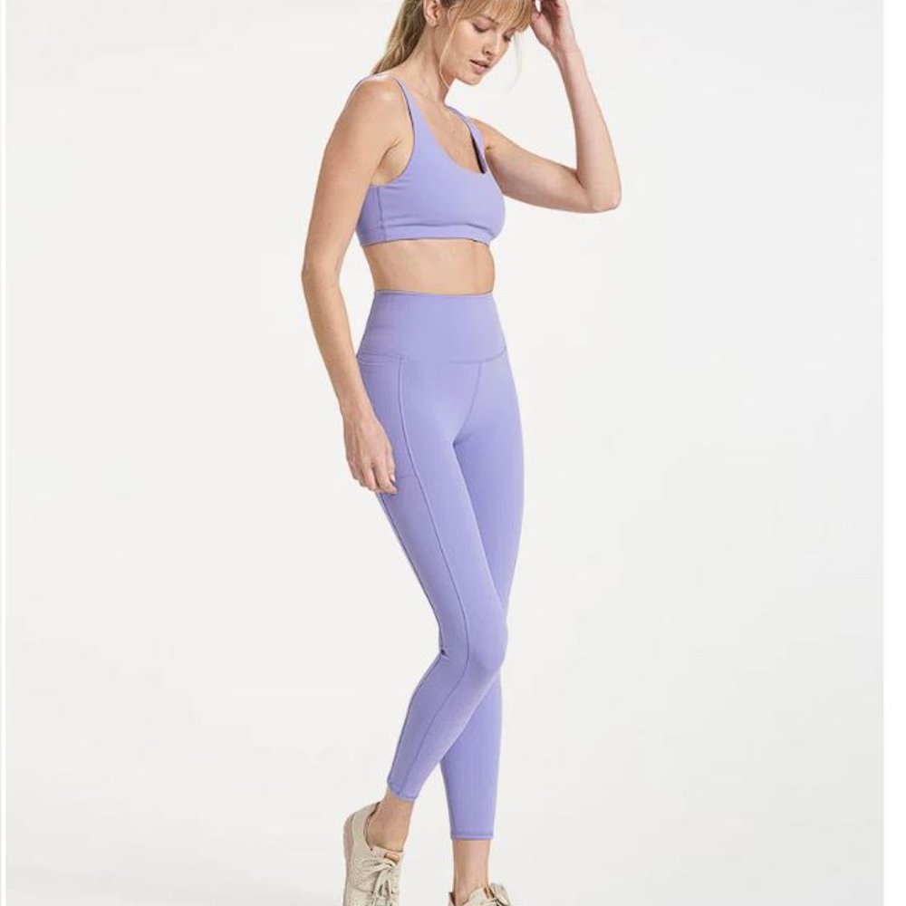 VUORI Women's Studio Pocket Legging Size S in Ultra Violet